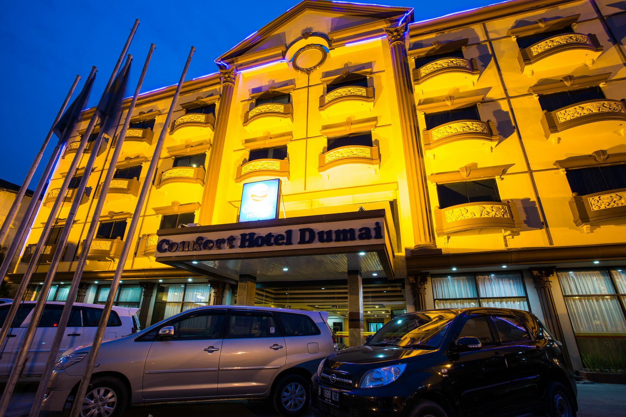 โรงแรมคอมฟอร์ตา ดูไม ภายนอก รูปภาพ